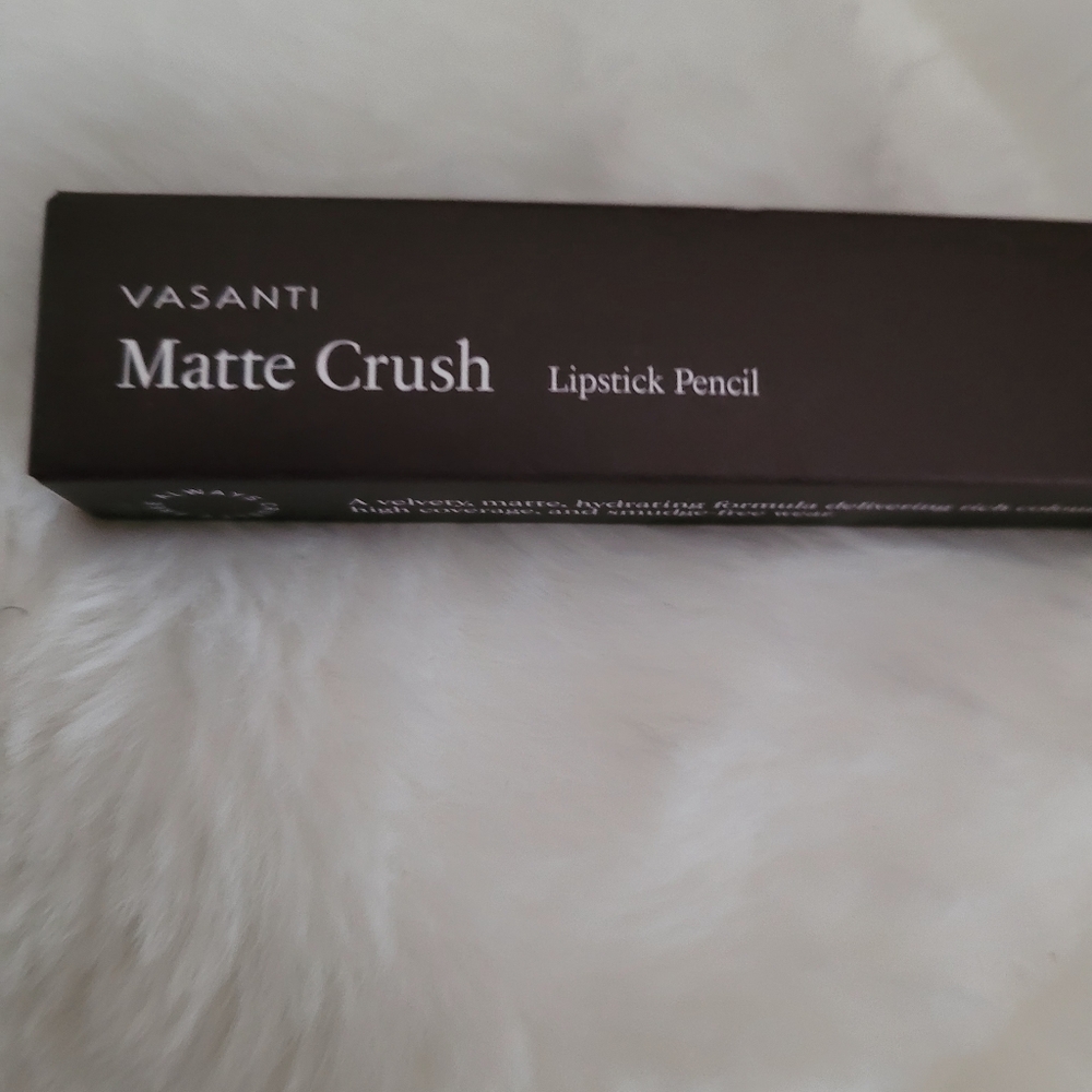 Vasanti Matte Crush Lipstick Pencil Color Dozen Roses